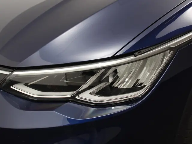 Volkswagen Golf 1.0 eTSI Life Business 2023 Benzine 27
