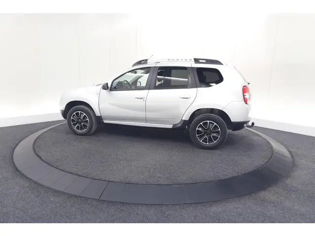 Dacia Duster TCe 120 4x2 Blackshadow 2017 Benzine 64