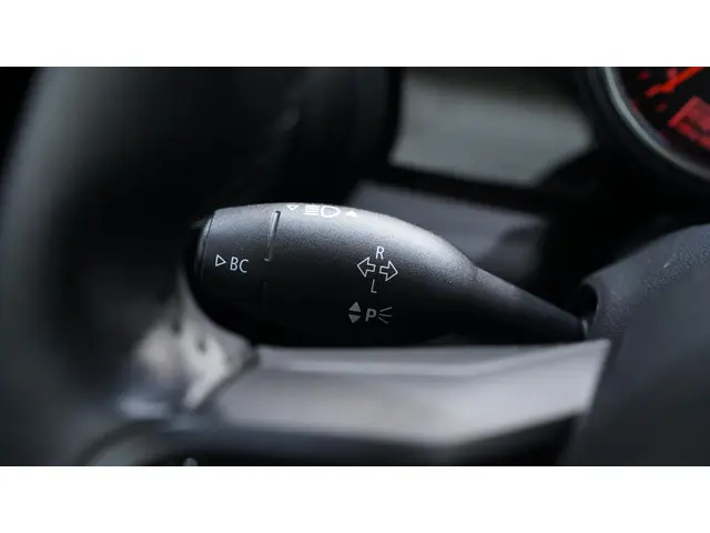 MINI Cooper Mini 1.5 Business Edition 2022 Benzine 23