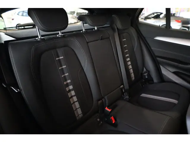 BMW X2 sDrive18i 2019 Benzine 9