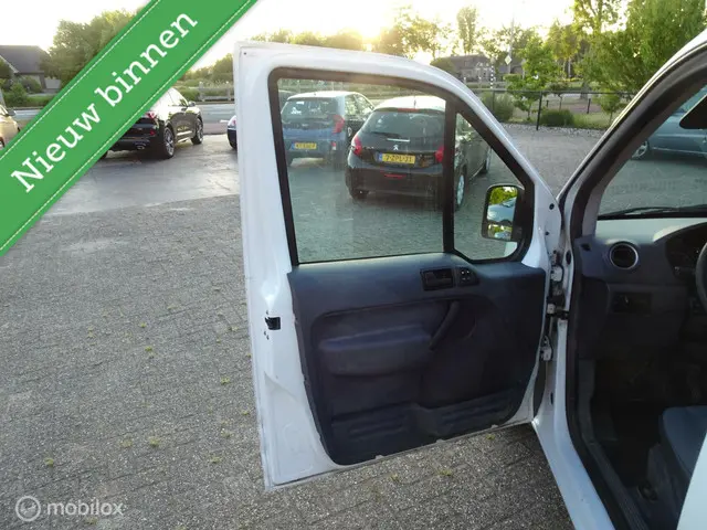 Ford Transit Connect T200S 1.8 TDCi Ambiente 2013 Diesel 5