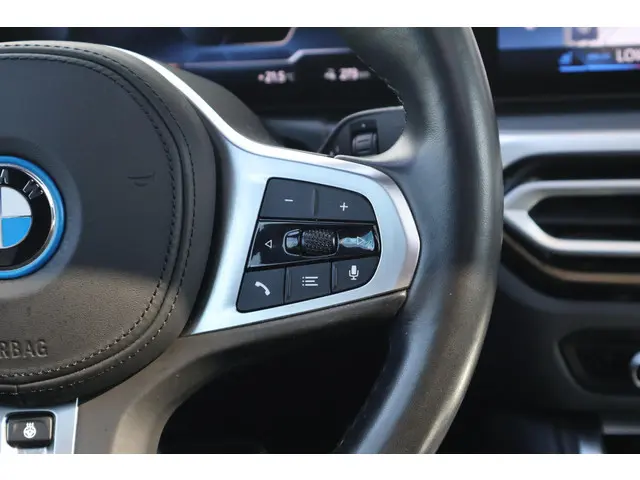 BMW i4 eDrive40 High Executive 84 kWh 2022 Elektrisch 21