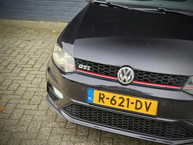 Volkswagen Polo 1.8 TSI GTI 2015 Benzine 4
