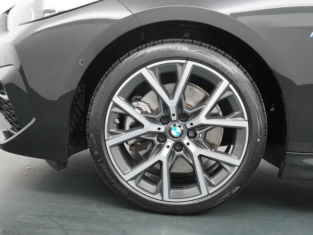 BMW 2 Serie Gran Coupé 220 2024 Benzine 30
