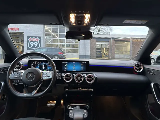 Mercedes-Benz CLA 250 e AMG Line 2022 Hybride Benzine 15