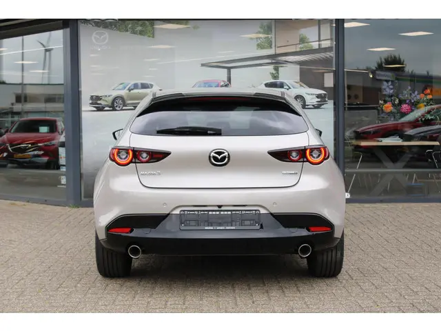 Mazda 3 2.0 e-SkyActiv-X M Hybrid 186 Nagisa 2025 Benzine 7