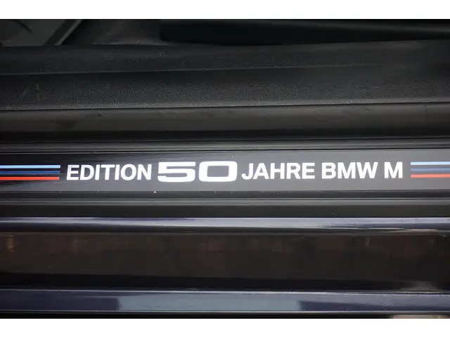 BMW M4 xDrive Competition Coupé 2023 Benzine 15