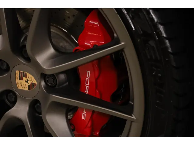 Porsche 911 Cabrio 3.8 Carrera 4S 2014 Benzine 32