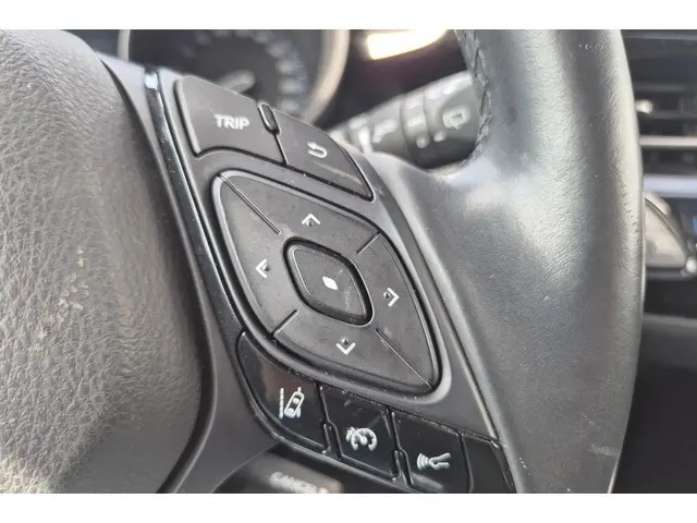 Toyota C-HR 1.8 Hybrid Style 2019 Hybride Benzine 16