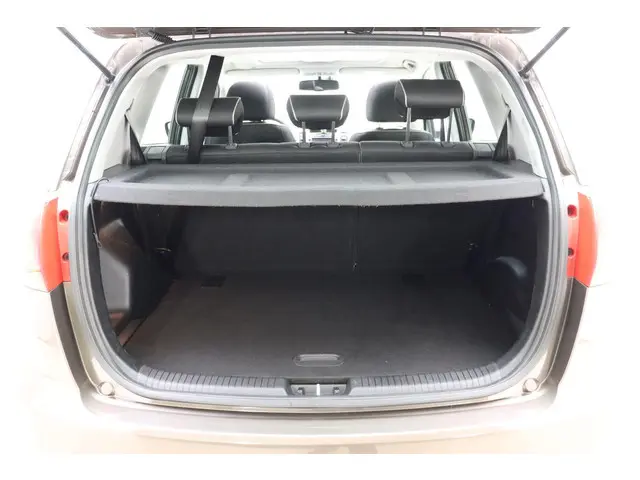 Kia Venga 1.4 CVVT 90pk Vibe 2015 Benzine 13