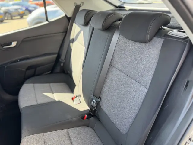 Kia Stonic 1.0 T-GDi DynamicLine 2022 Benzine 11