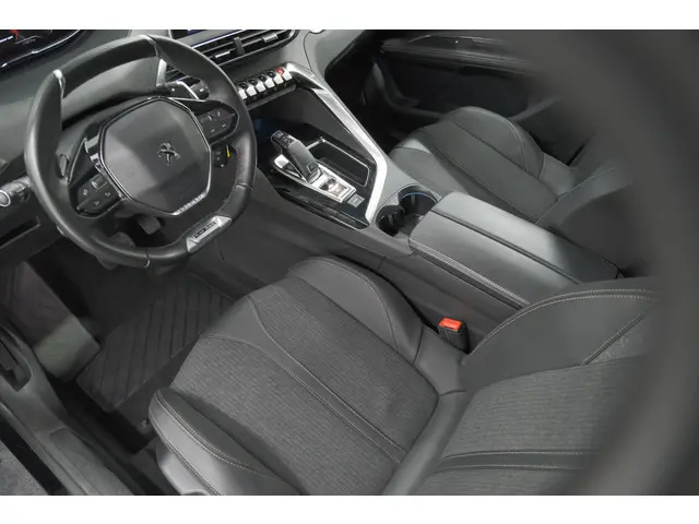 Peugeot 5008 PureTech 130 EAT8 GT Line 2020 Benzine 25