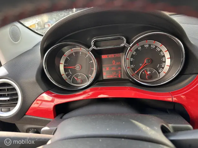 Opel ADAM 1.4 Slam 2013 Benzine 16