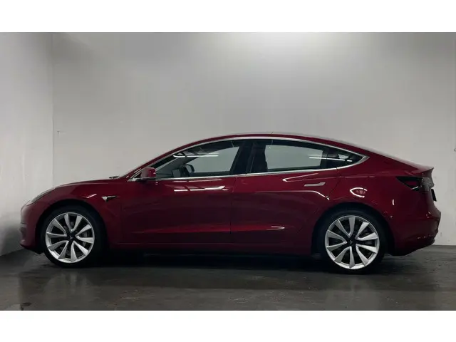 Tesla Model 3 Long Range AWD 75 kWh 2019 Elektrisch 8