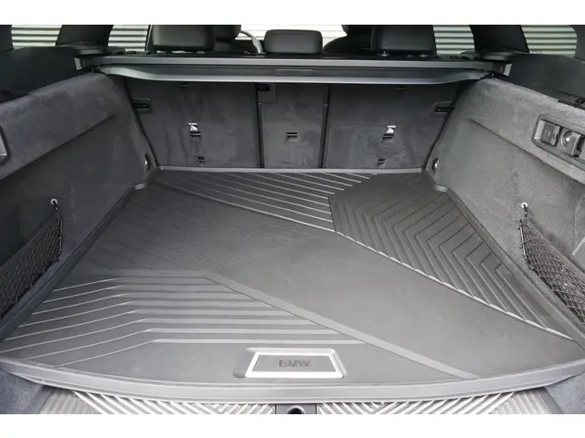 BMW 5 Serie Touring 530e 2025 Hybride Benzine 32