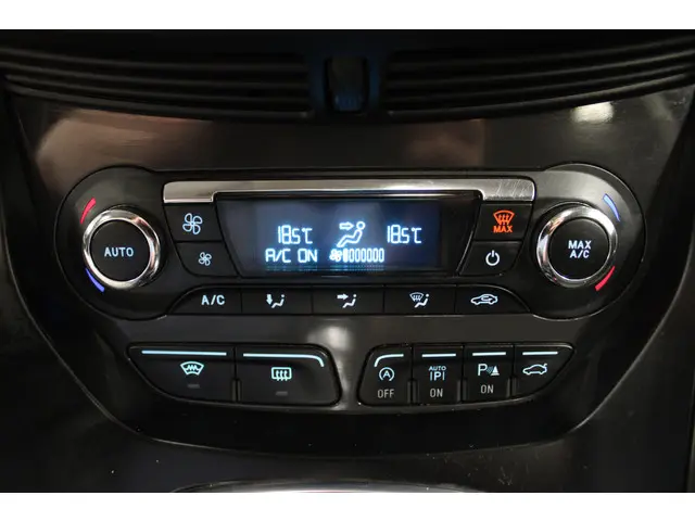 Ford Kuga 1.6 Titanium 2013 Benzine 14