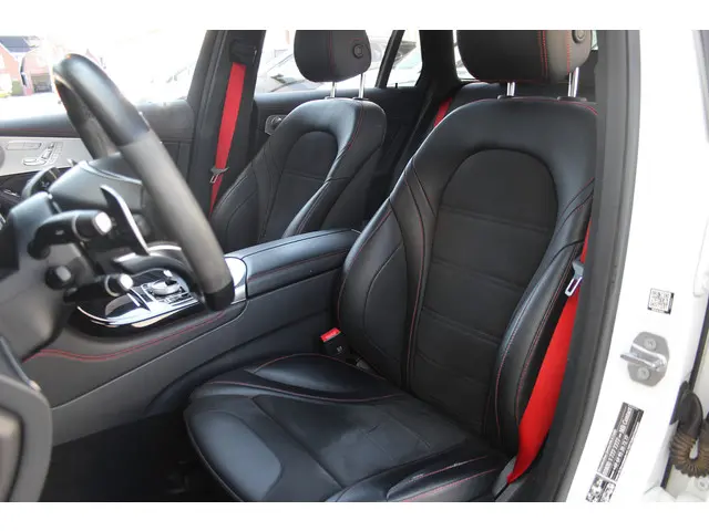 Mercedes-Benz GLC AMG 43 4MATIC 2017 Benzine 17