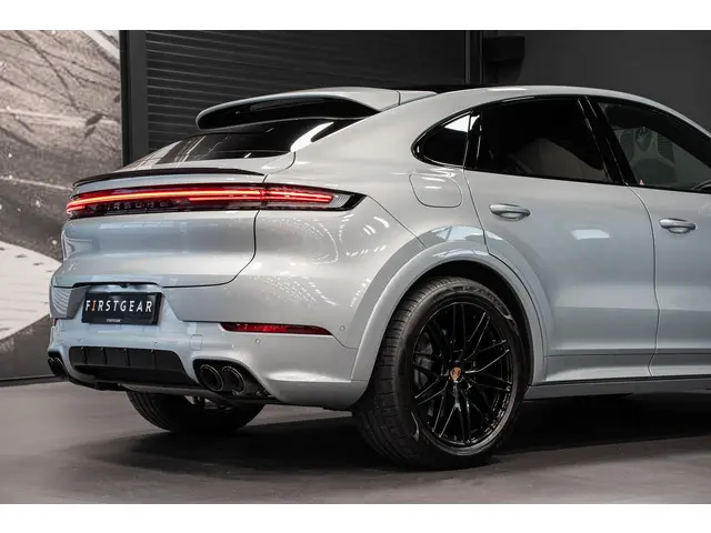Porsche Cayenne Coupé 3.0 E-Hybrid 2025 Hybride Benzine 21