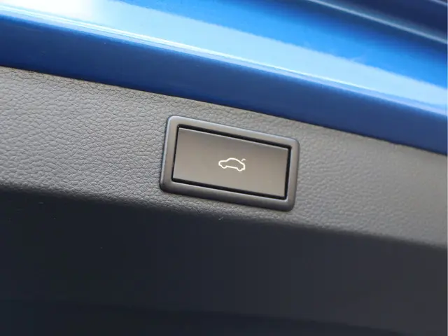 Škoda Karoq 1.5 TSI ACT Sportline 2019 Benzine 76