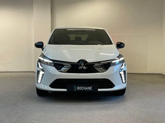Mitsubishi Colt 1.6 HEV Intense+ 2025 Hybride Benzine 8