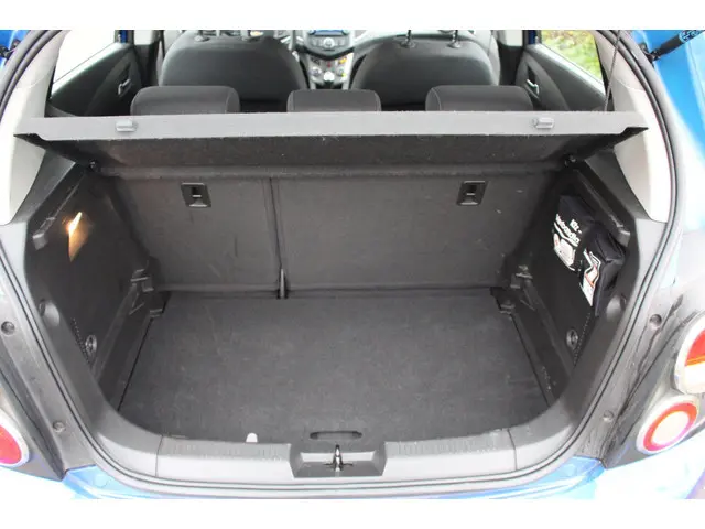 Chevrolet Aveo 1.6 2012 Benzine 9