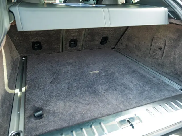 Aston Martin DBX 4.0 V8 707 2023 Benzine 9