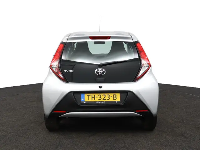Toyota Aygo 1.0 VVT-i x-fun 2018 Benzine 56