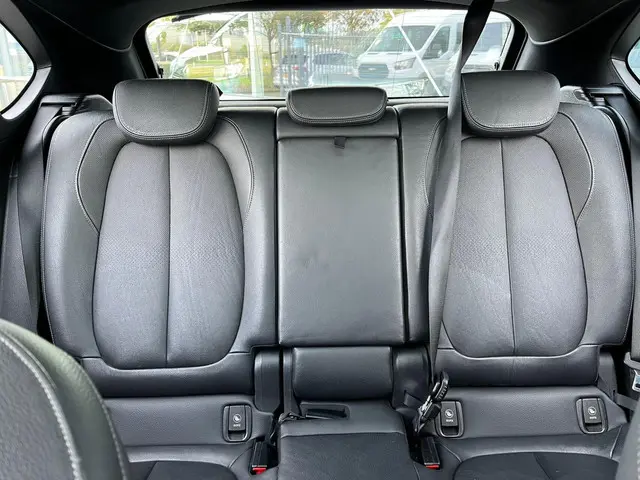 BMW 2 Serie Active Tourer 225xe 2015 Hybride Benzine 42