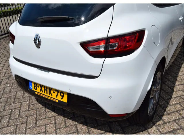 Renault Clio 0.9 TCe ECO Night&Day 2014 Benzine 9