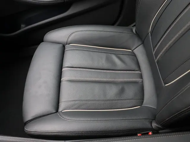 BMW 5 Serie Sedan 545e xDrive 2021 Hybride Benzine 23