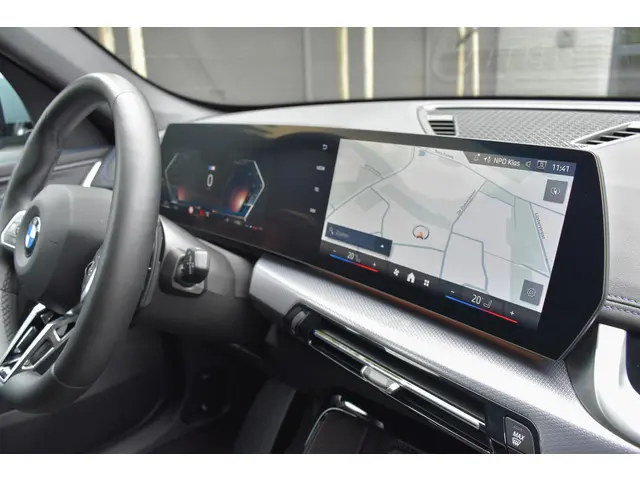 BMW X1 sDrive18i 2024 Benzine 21