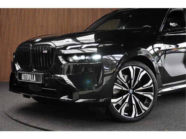 BMW X7 M60i xDrive 2022 Hybride Benzine 45