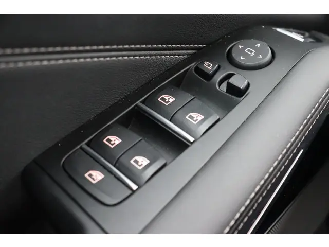 BMW X5 xDrive50e 2023 Hybride Benzine 42