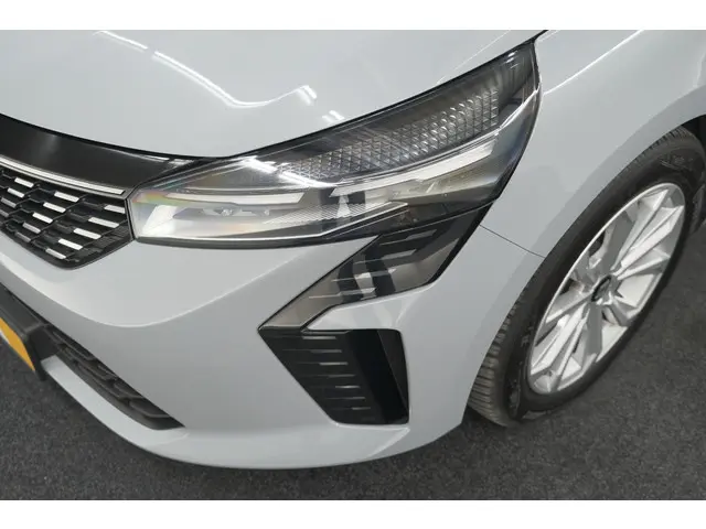 Renault Clio TCe 90 Evolution 2024 Benzine 20