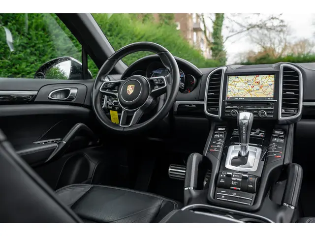 Porsche Cayenne S 2016 Benzine 11