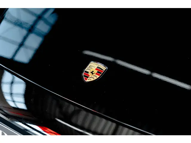 Porsche 911 Carrera Cabriolet 2020 Benzine 21