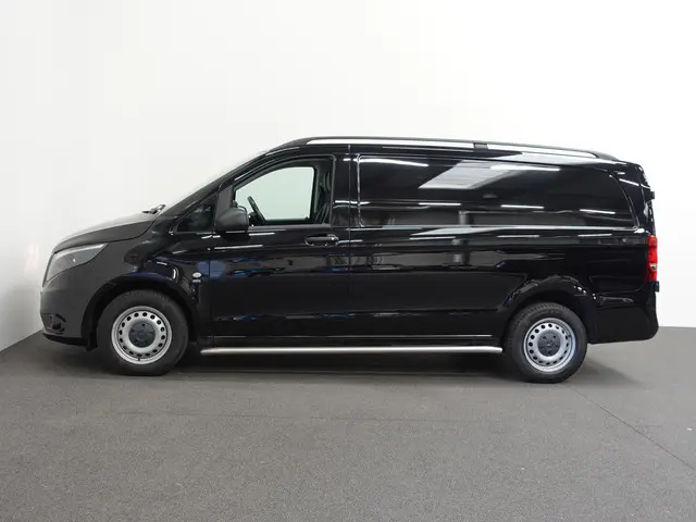 Mercedes-Benz Vito 114 CDI Lang 2024 Diesel 33