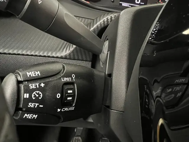 Peugeot 208 1.2 PureTech Active Pack 2022 Benzine 17