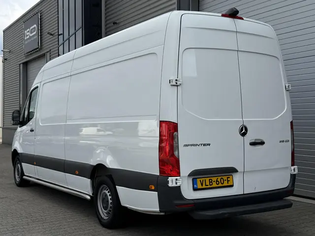 Mercedes-Benz Sprinter 315 1.9 CDI L3H2 2021 Diesel 12