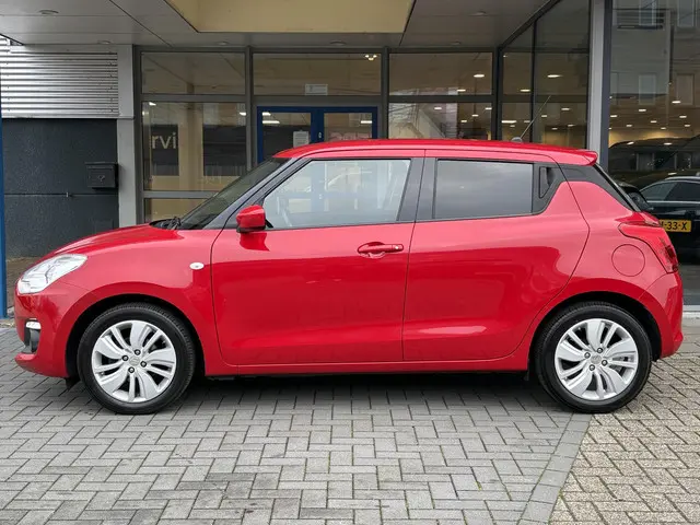 Suzuki Swift 1.2 Select Smart Hybrid 2020 Benzine 9