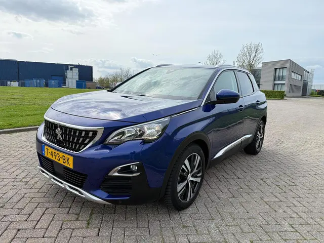Peugeot 3008 1.2 PureTech Allure 2018 Benzine 2