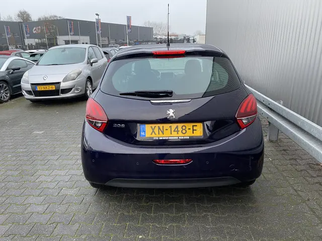 Peugeot 208 1.2 PureTech GT-line 2018 Benzine 8