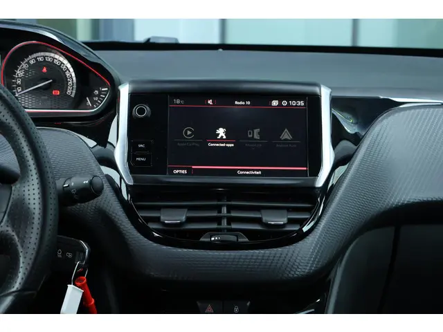 Peugeot 2008 1.2 PureTech GT-line 2018 Benzine 31