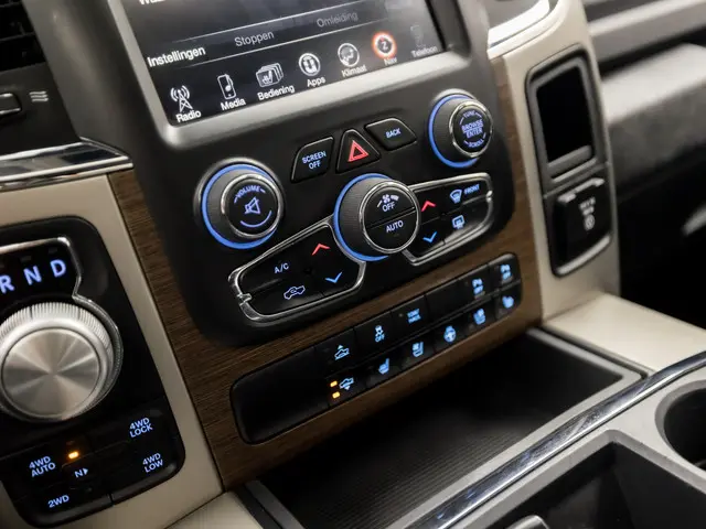 Dodge Ram 1500 5.7 V8 Quad Cab 6'4 2014 LPG/Gas 11