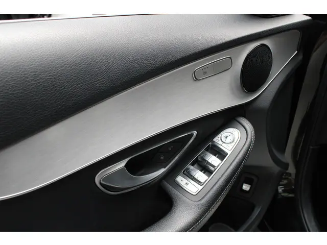 Mercedes-Benz C-Klasse 180 2019 Benzine 19
