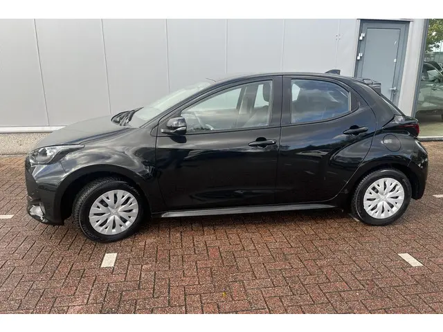 Toyota Yaris 1.5 Hybrid Active 2022 Hybride Benzine 3