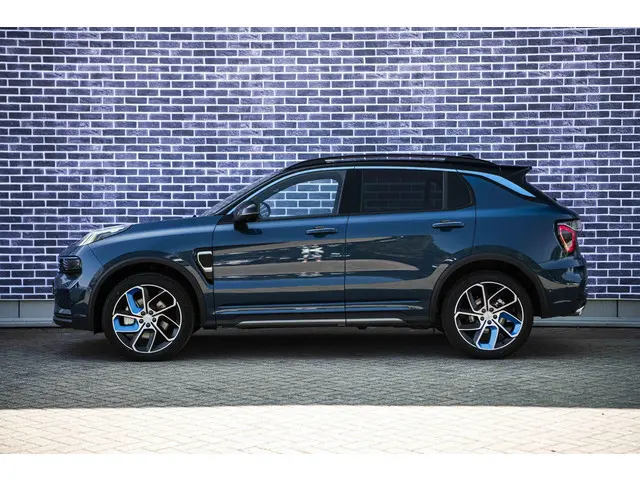Lynk & Co 01 1.5 Plug-in Hybrid 2021 Hybride Benzine 4