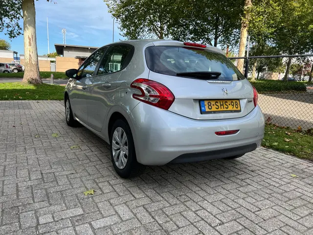 Peugeot 208 1.2 VTi Active 2013 Benzine 5