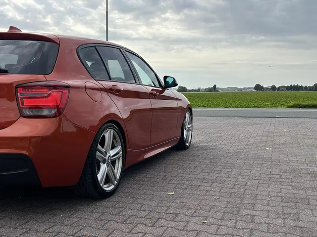 BMW 1 Serie 118i M Sport High Executive 2013 Benzine 11