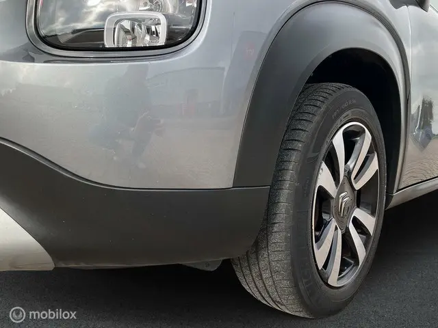 Citroën C3 Aircross 1.2 PureTech S&S Shine 2019 Benzine 11